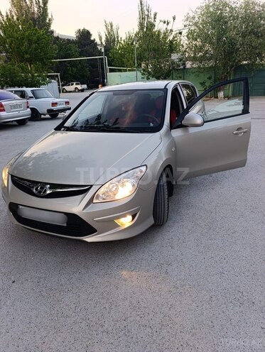 Hyundai i30 2008, 261,800 km - 1.4 l - Bakı