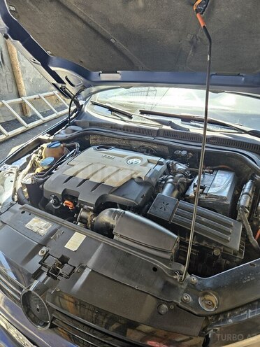 Volkswagen Jetta 2011, 220,000 km - 2.0 l - Bakı