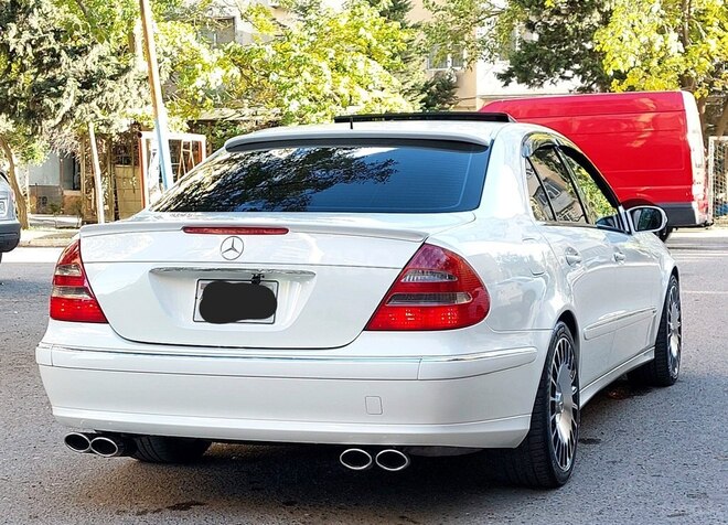 Mercedes E 320 2003, 251,000 km - 3.2 l - Bakı