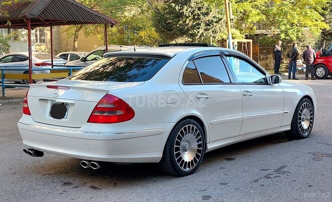 Mercedes E 320 2003, 251,000 km - 3.2 l - Bakı