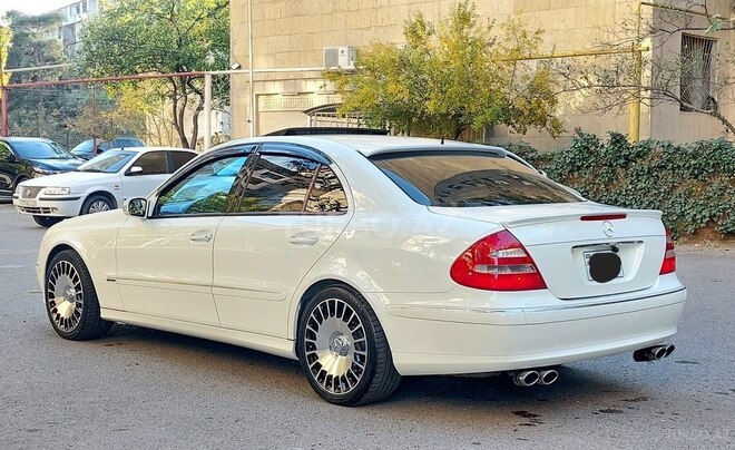 Mercedes E 320 2003, 251,000 km - 3.2 l - Bakı