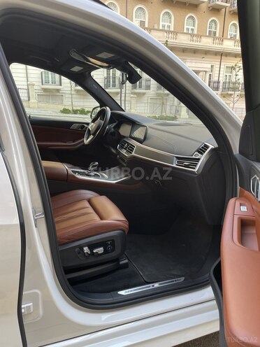 BMW X7-5