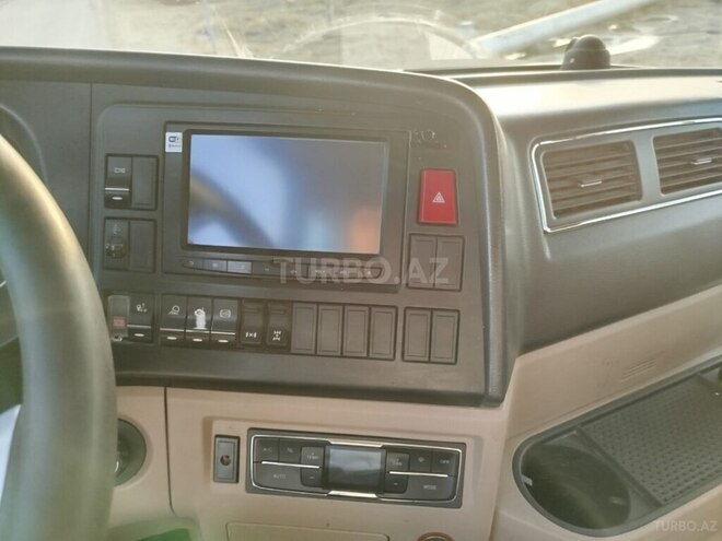 HOWO Sinotruk 2021, 22,000 km - 12.0 l - Bakı