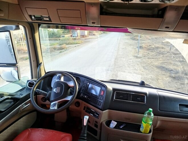 HOWO Sinotruk 2021, 22,000 km - 12.0 l - Bakı