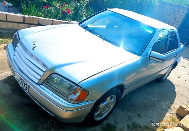 Mercedes C 220 d 1994, 230,000 km - 2.2 l - Neftçala
