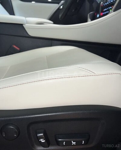 Lexus RX 300 2019, 20,000 km - 2.0 l - Bakı