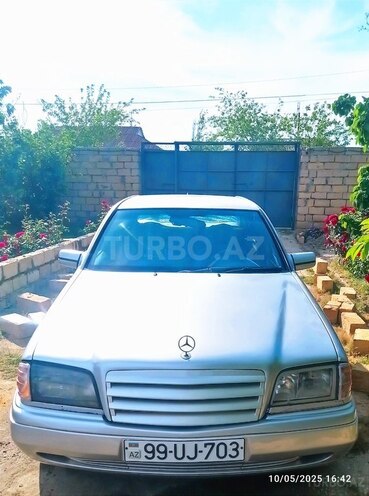 Mercedes C 220 d 1994, 230,000 km - 2.2 l - Neftçala