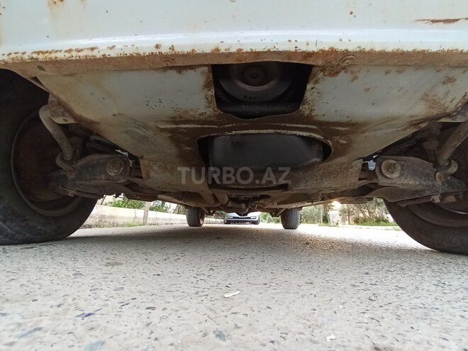 LADA (VAZ) 2107 2007, 50,000 km - 1.7 л - Salyan