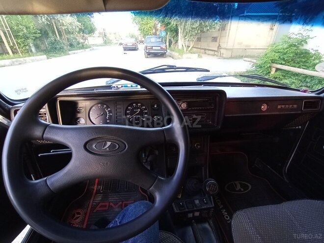 LADA (VAZ) 2107 2007, 50,000 km - 1.7 л - Salyan