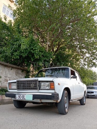 LADA (VAZ) 2107 2007, 50,000 km - 1.7 л - Salyan