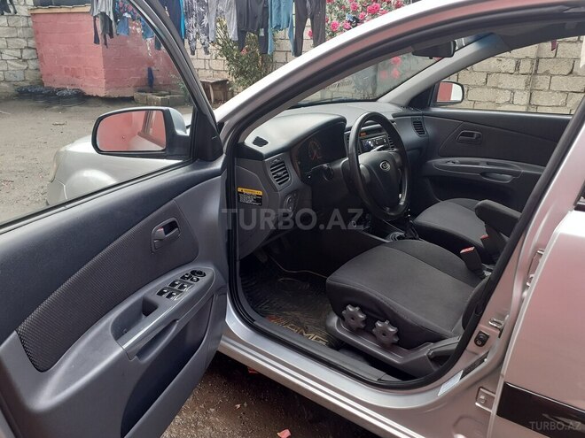 Kia Rio 2007, 389,000 km - 1.5 l - Biləsuvar