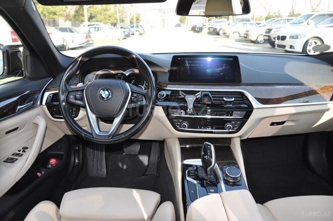 BMW 520 2017, 135,000 km - 2.0 l - Bakı