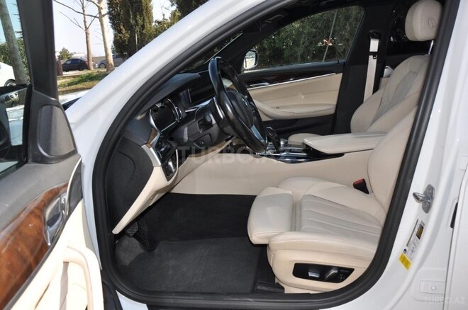 BMW 520 2017, 135,000 km - 2.0 l - Bakı