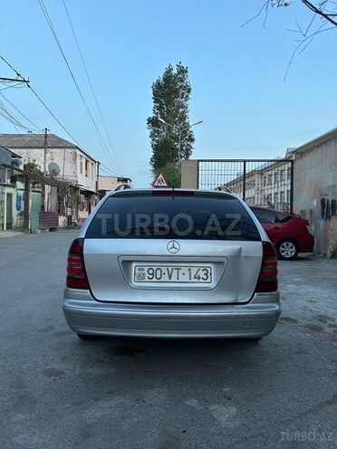 Mercedes C 220 d 2003, 325,000 km - 2.2 l - Bakı
