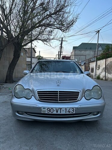 Mercedes C 220 d 2003, 325,000 km - 2.2 l - Bakı