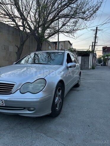 Mercedes C 220 d 2003, 325,000 km - 2.2 l - Bakı