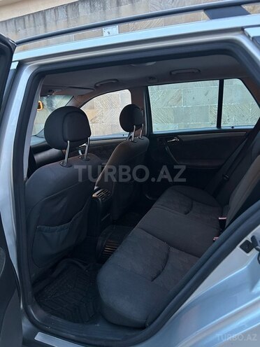 Mercedes C 220 d 2003, 325,000 km - 2.2 l - Bakı
