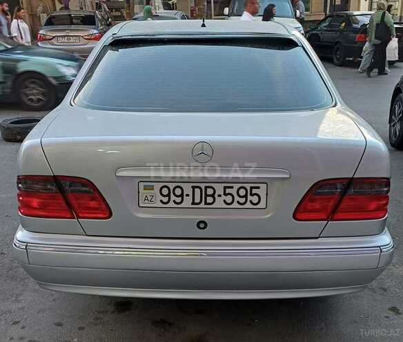 Mercedes E 220 d 2000, 420,000 km - 2.2 л - Bakı