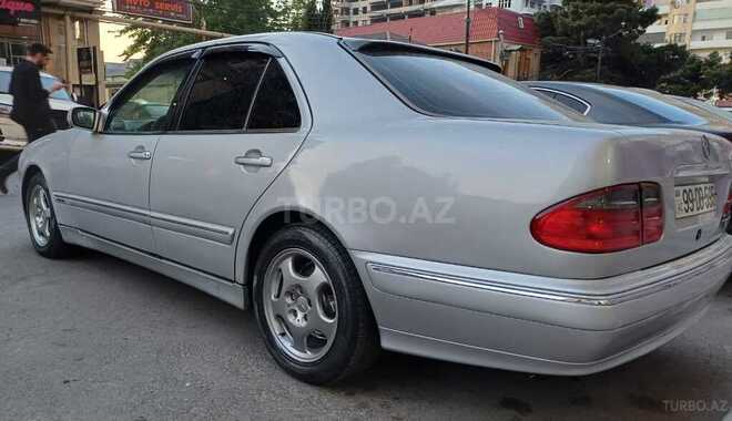 Mercedes E 220 d 2000, 420,000 km - 2.2 л - Bakı