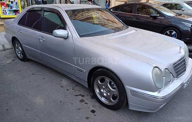 Mercedes E 220 d 2000, 420,000 km - 2.2 л - Bakı
