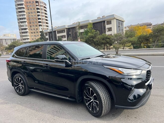 Toyota Highlander 2023, 26,000 km - 2.5 l - Bakı