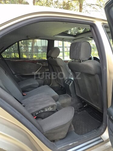 Mercedes E 270 2000, 370,000 km - 2.7 l - Naftalan