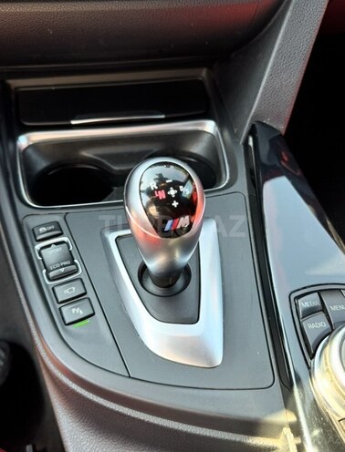 BMW 320-7