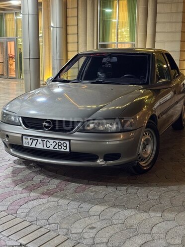 Opel Vectra 1996, 178,000 km - 1.6 l - Bakı