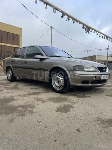Opel Vectra 1996, 178,000 km - 1.6 l - Bakı