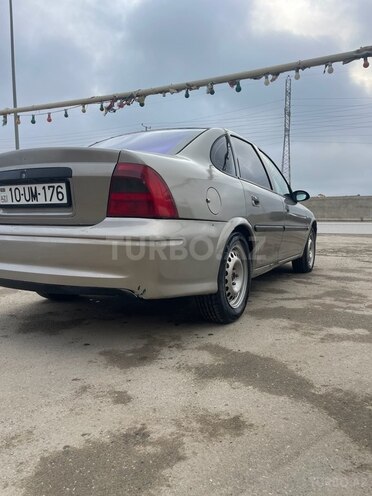 Opel Vectra 1996, 178,000 km - 1.6 l - Bakı