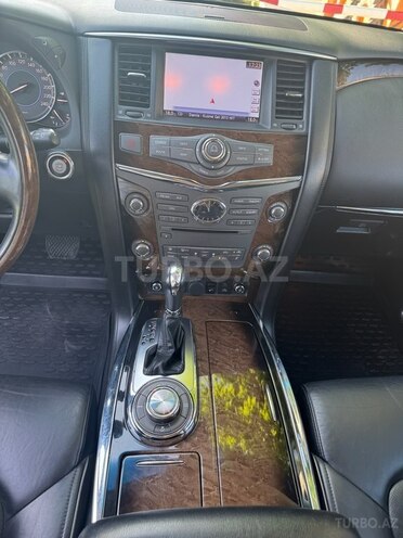 Infiniti QX56 2013, 117,300 km - 5.6 l - Gəncə