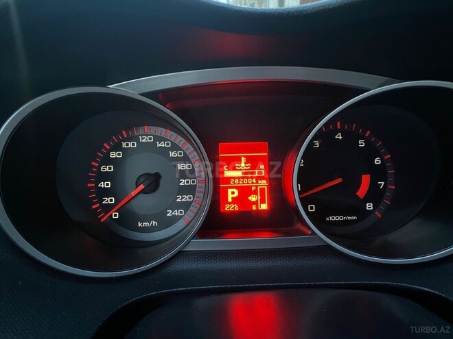 Mitsubishi Outlander 2007, 282,000 km - 2.4 л - Gəncə