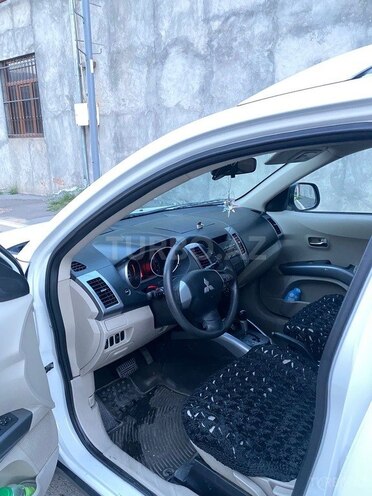 Mitsubishi Outlander 2007, 282,000 km - 2.4 л - Gəncə