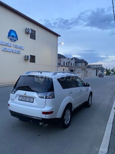 Mitsubishi Outlander 2007, 282,000 km - 2.4 л - Gəncə