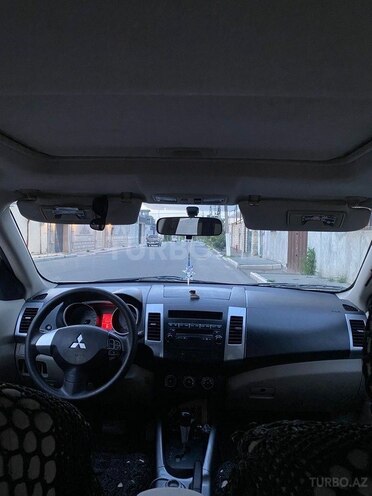 Mitsubishi Outlander 2007, 282,000 km - 2.4 л - Gəncə