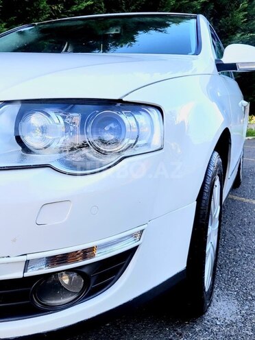 Volkswagen Passat 2010, 274,500 km - 2.0 l - Qax
