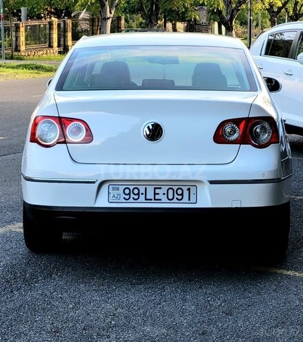 Volkswagen Passat 2010, 274,500 km - 2.0 l - Qax
