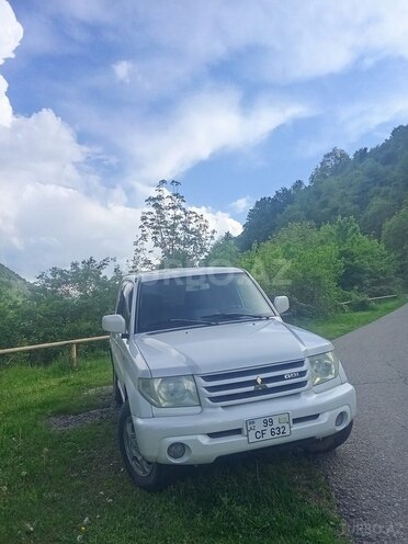 Mitsubishi Pajero io 2000, 235,000 km - 2.0 l - Tovuz