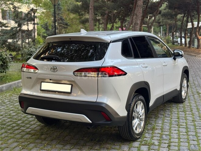 Toyota Corolla Cross 2024, 15,000 km - 2.0 л - Bakı
