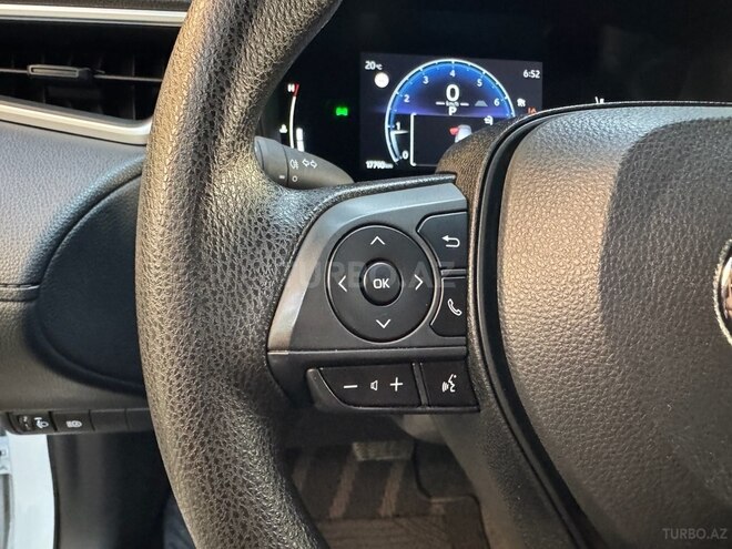 Toyota Corolla Cross 2024, 15,000 km - 2.0 л - Bakı
