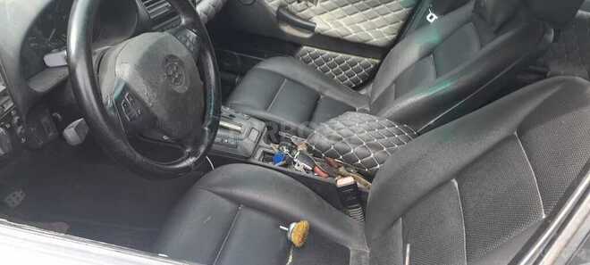 BMW 320 1998, 420,000 km - 2.0 l - Quba