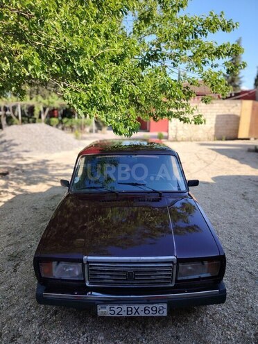 LADA (VAZ) 2107 2007, 70,000 km - 1.6 l - Salyan