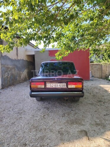 LADA (VAZ) 2107 2007, 70,000 km - 1.6 l - Salyan