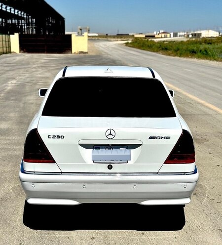 Mercedes C 230 2000, 267,000 km - 2.3 л - Bakı