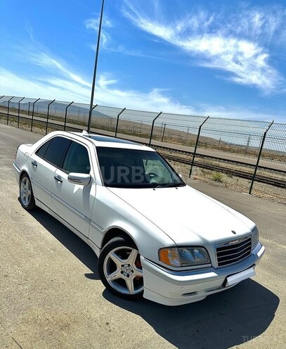 Mercedes C 230 2000, 267,000 km - 2.3 л - Bakı