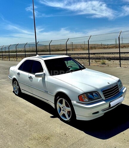 Mercedes C 230 2000, 267,000 km - 2.3 л - Bakı