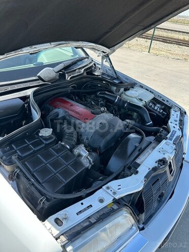 Mercedes C 230 2000, 267,000 km - 2.3 л - Bakı