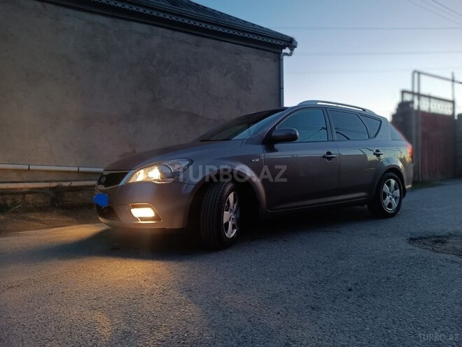 Kia Ceed 2010, 262,000 km - 1.6 л - Bakı