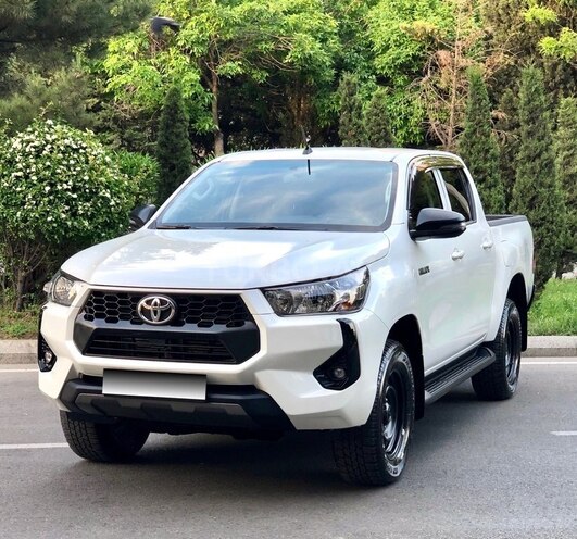 Toyota Hilux 2024, 46,000 km - 2.4 л - Bakı
