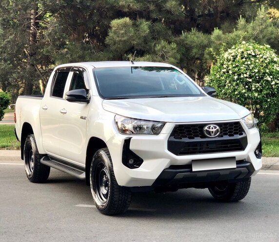 Toyota Hilux 2024, 46,000 km - 2.4 л - Bakı